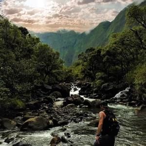 Meet your Posher, Khanh